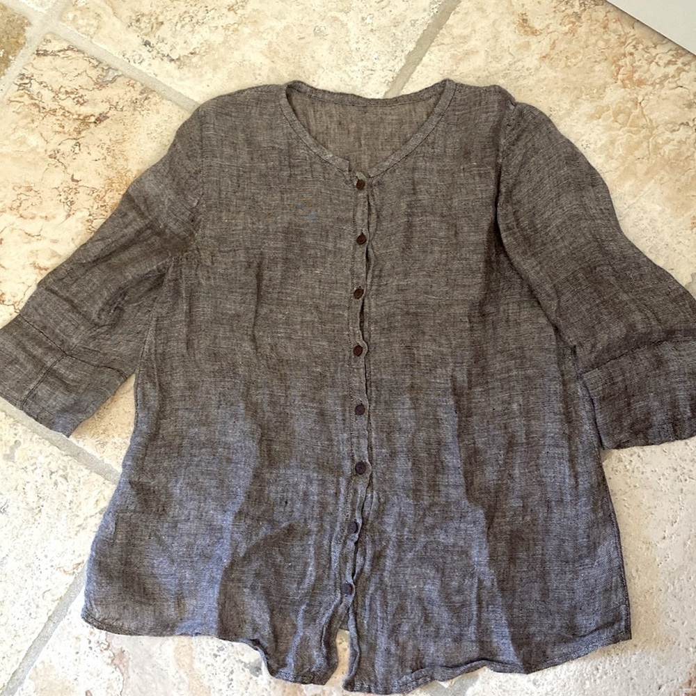 Women's Gray Button Down Shirt